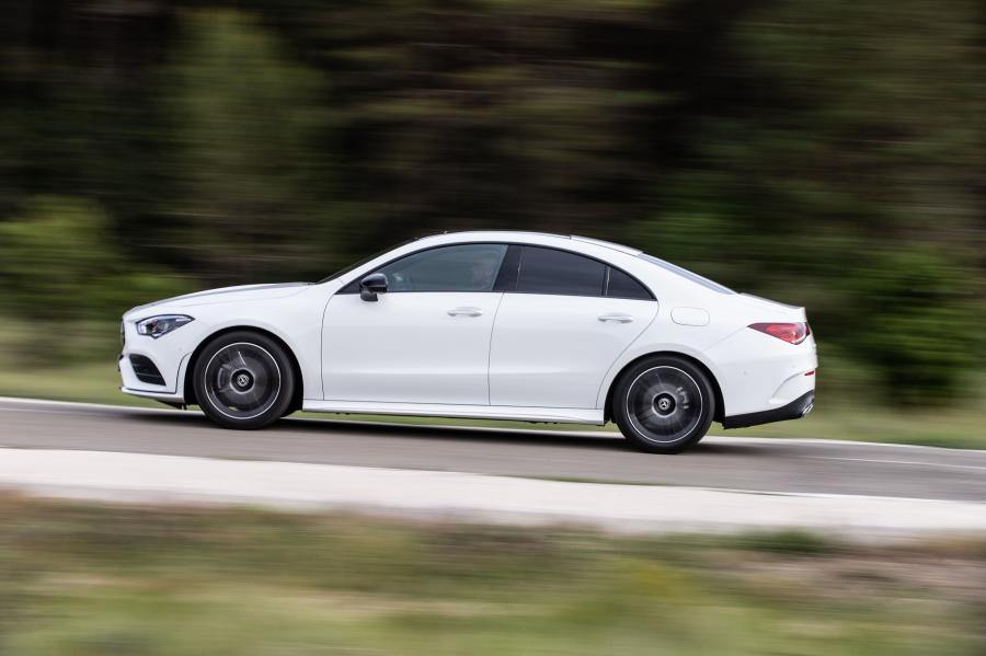  Mercedes-Benz CLA180 d AMG Line 2019 года  (WW) (фото 2 из 28)